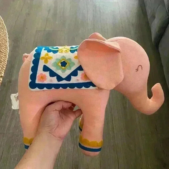 Pink Elephant Decorative Pillow embroidered - Picture 6 of 6